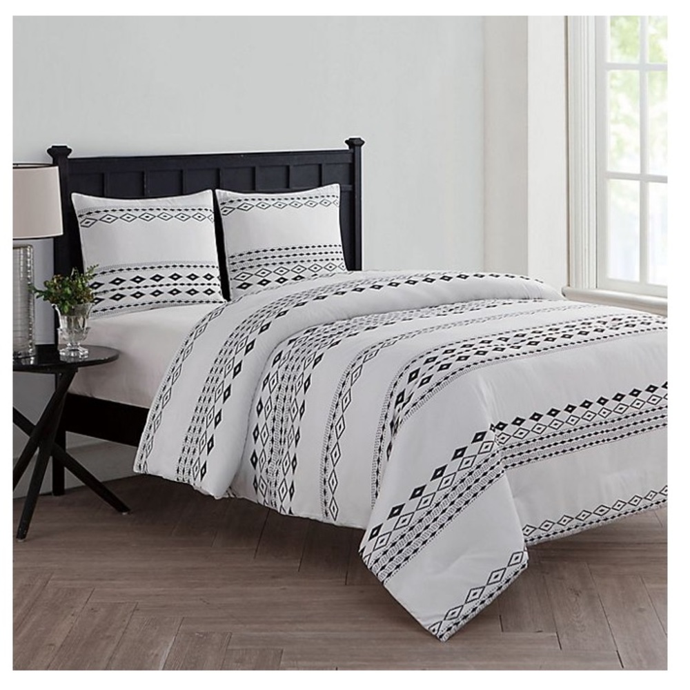 VCNY Home Azteca 3 piece Full/Queen Duvet Set